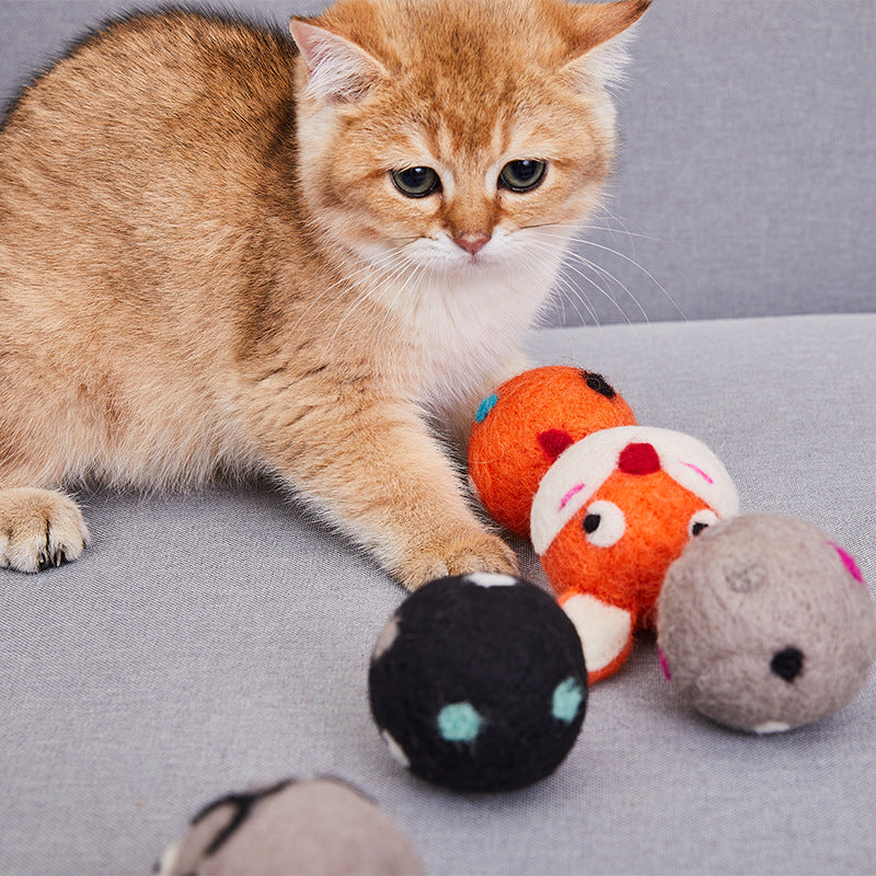 Colorful Felt Stretch Ball Cat Chew Toy